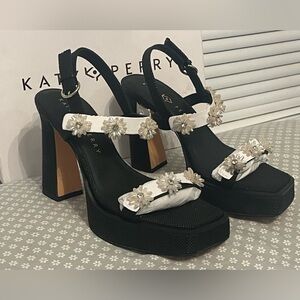Katy Perry Black  Floral Sandals Heels new size 9